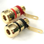 Pair of high fidelity gold-plated loudspeaker terminals for banana or clamping on wire (diameter 5 mm max), red/black markings, diameter 15 mm