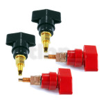 Set of four M8 insulated terminals (2 red + 2 black), CLASSIC pure copper, connections: external 6 or 8 mm spade lug or banana plug, interior 8 mm spade lug, solder or banana plug